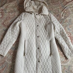 🌟Used LIKE NEW condition Michael Kors Quilted  Jacket, Size S, ivory/off white